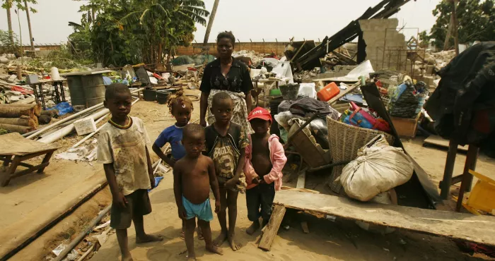 deguerpissement-de-la-zone-aeroportuaire-6000-personnes-dorment-dans-la-brousse-et-a-la-belle-etoile