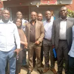 koumassi-reconnaissant-aux-habitants-de-houston-kouakou-kouame-ambroise-fondateur-du-groupe-ifsm-leur-offre-des-vivres-et-bourses-d-etude