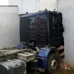 un-camion-casse-les-murs-des-chambres-d-un-hotel-a-aboisso-des-degats-signales