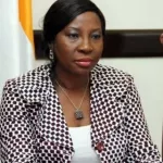 adiake-pour-un-contact-telephonique-refuse-un-eleve-empoigne-une-enseignante-et-tire-ses-meches