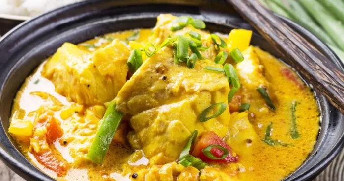 cuisine-filet-de-poisson-epice-au-lait-de-coco