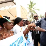 infrastructures-routieres-travaux-de-la-cotiere-amadou-gon-coulibaly-rappelle-une-promesse-de-ouattara