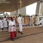 situation-sociopolitique-l-eglise-catholique-appelle-la-paix-de-tous-ses-voeux