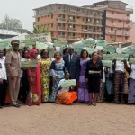 fond-d-appui-aux-femmes-de-cote-d-ivoire-fafci-dominique-ouattara-distribue-des-cheques-et-met-en-activite-les-femmes-de-cocody-blockhaus