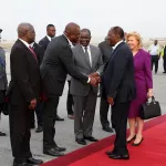 le-chef-de-l-etat-a-regagne-abidjan-apres-des-visites-en-ethiopie-et-en-france