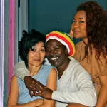 soukeina-la-fille-d-alpha-blondy-fait-de-fracassantes-revelations-apres-le-mariage-de-son-pere-il-a-laisse-ma-mere-partir-apres-plus-de-25-ans-de-relation-sans-un-mot-sans-un-sou-sans-rien