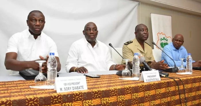rencontre-sidy-dirigeants-de-clubs-a-bassam-le-president-de-la-fif-annonce-son-depart-le-selectionneur-des-elephants-connu-mercredi