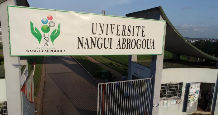 education-les-nouveaux-bacheliers-de-l-universite-nangui-abrogoua-una-ont-commence-leurs-inscriptions