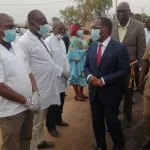 coronavirus-au-burkina-le-ministre-aka-aouele-se-depeche-a-la-frontiere-pour-s-assurer-du-bon-fonctionnement-du-dispositif-mis-en-place-contre-la-maladie