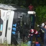 dimbokro-un-car-entre-en-plein-dans-l-arriere-d-un-camion-un-mort-et-douze-blesses-graves