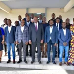 hamed-bakayoko-a-a-salfo-je-serai-a-vos-cotes-la-vocation-du-president-de-la-republique-est-d-aider-les-jeunes-qui-entreprennent-et-qui-font-les-choses-bien