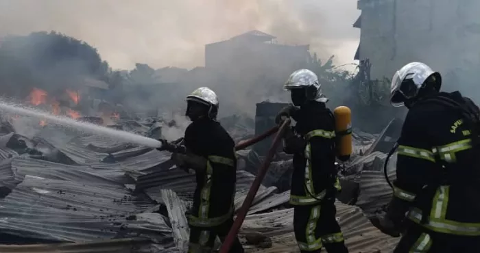 angre-un-homme-calcine-dans-l-incendie-des-baraques