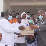 lutte-contre-le-coronavirus-un-cadre-du-rhdp-fait-un-don-au-centre-hospitalier-regional-d-aboisso
