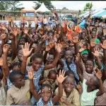 covid-19-le-gouvernement-ivoirien-interpelle-les-parents-d-eleves-les-enfants-ne-sont-pas-en-vacances