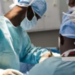 covid-19-un-pretre-propose-un-plan-marshall-sanitaire-pour-l-afrique