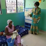 coronavirus-la-ministre-ly-ramata-forme-le-personnel-des-pouponnieres-d-abidjan-au-lavage-des-mains