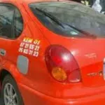 abobo-un-chauffeur-de-taxi-sort-de-son-vehicule-bondit-sur-sa-passagere-et-tente-de-la-violer