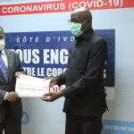 covid-19-cote-d-ivoire-une-societe-d-hydrocarbures-offre-5-millions-de-francs-cfa-de-carburant-au-ministre-aka-aouele