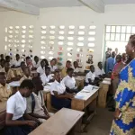 covid-19-education-televise-la-cote-d-ivoire-retourne-aux-methodes-de-felix-houphouet-boigny