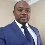 en-campagne-contre-la-covid-19-dr-emmou-sylvestre-aux-populations-d-adjahui-port-bouet-debrouillons-nous-pour-ne-pas-avoir-cette-maladie