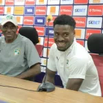 football-elephants-de-cote-d-ivoire-serge-aurier-salue-le-travail-remarquable-de-kamara-ibrahim-c-est-une-grande-fierte-de-l-avoir-eu-en-tant-qu-entraineur