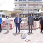 solidarite-covid19civ-les-fondations-magic-system-et-didier-drogba-s-unissent-a-treichville-pour-le-bonheur-des-populations-demunies