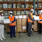 coronavirus-cote-d-ivoire-aka-aouele-achemine-les-dons-medicaux-vers-les-structures-sanitaires