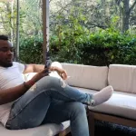 pour-freiner-la-propagation-du-coronavirus-un-artiste-ecrit-au-president-de-la-republique-et-propose-le-confinement-total