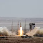 moyen-orient-l-iran-lance-avec-succes-un-premier-satellite-militaire