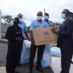 lutte-contre-la-propagation-du-coronavirus-20-000-masques-offerts-par-amadou-kone-aux-conducteurs-et-usagers-de-la-route