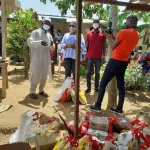 lutte-contre-le-covid-19-l-ong-la-relance-gate-plusieurs-familles-a-songon-bimbresso