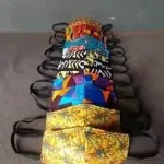 lutte-contre-le-covid-19-le-cache-nez-utilise-comme-un-accessoire-de-beaute