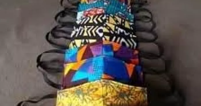 lutte-contre-le-covid-19-le-cache-nez-utilise-comme-un-accessoire-de-beaute