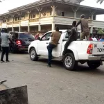 man-des-loubards-font-irruption-au-siege-de-l-udpci-et-menacent-les-partisans-de-mabri-tout-sur-le-film-des-evenements