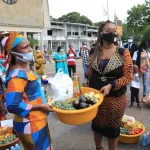 riposte-contre-le-covid-19-myss-belmonde-dogo-lance-l-initiative-paniers-solidaires-a-l-endroit-de-1-000-femmes-du-grand-abidjan