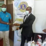 solidarite-covid-19-le-lions-club-abidjan-strelitzia-fait-un-important-don-au-service-oncologie-pediatrique-du-chu-de-treichville