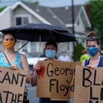 etats-unis-4-policiers-limoges-apres-la-mort-d-un-homme-noir-george-floyd-etouffe-au-cours-d-une-interpellation