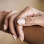 des-astuces-pour-avoir-de-beaux-ongles-solides