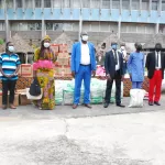 lutte-contre-la-covid-19-serge-kolea-super-ebony-2019-fait-d-importants-dons-aux-acteurs-des-medias-et-de-la-culture