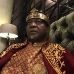 les-tetes-couronnees-d-afrique-en-colere-condamnent