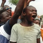 cote-d-ivoire-revision-de-la-liste-electorale-y-a-probleme-a-l-interieur-du-pays-les-tablettes-commises-a-la-tache-presentent-des-failles