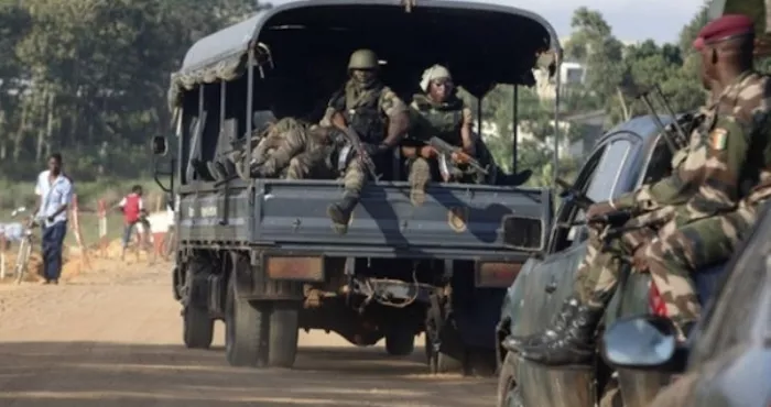 apres-l-attaque-du-poste-mixte-de-kafolo-27-individus-interpelles-lors-d-une-operation-de-ratissage-du-materiel-de-communication-saisi