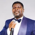 musique-chretienne-le-chantre-romy-romy-appelle-a-la-repentance