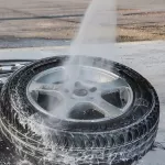 astuces-pour-faire-briller-les-pneus-de-sa-voiture