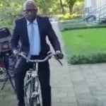 proces-en-appel-a-la-cpi-charles-ble-goude-s-est-rendu-ce-lundi-a-l-audience-a-velo