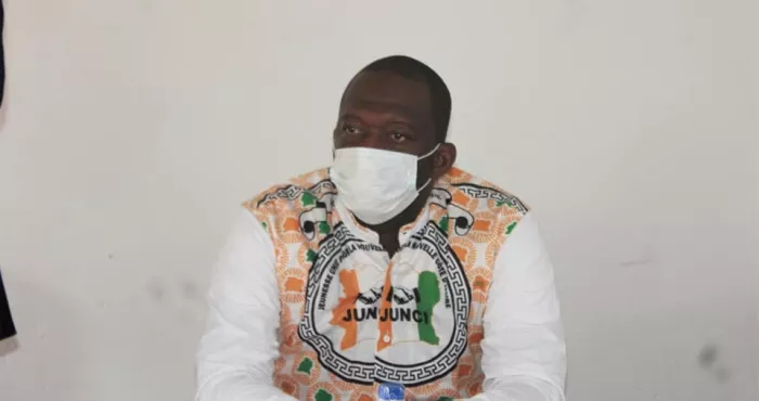 inscription-sur-la-liste-electorale-abdoul-kader-cisse-president-national-la-jeunesse-unie-pour-la-nouvelle-cote-d-ivoire-fait-bouger-les-lignes-du-cote-de-yopougon-1000-nouveaux-majeurs-mobilises