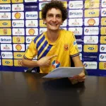 football-le-milieu-de-terrain-italien-stefano-mazengo-signe-dans-un-club-en-ouganda