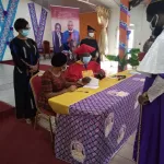 dedicace-de-l-oeuvre-son-eminence-kassi-d-azito-1er-thaumaturge-de-l-histoire-de-l-eglise-9-chapitres-pour-immortaliser-l-archeveque