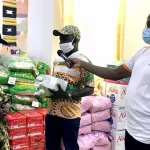 inondations-abidjan-la-fondation-orange-cote-d-ivoire-se-mobilise-pour-les-populations-sinistrees-d-anyama-et-d-azaguie-avec-des-dons-d-une-valeur-de-14-millions