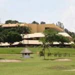cocody-travaux-d-elargissement-de-la-voie-de-l-ivoire-golf-club-des-riverains-et-la-societe-d-execution-a-couteaux-tires-une-petition-signee